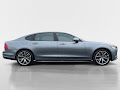 2018 Volvo S90 Momentum